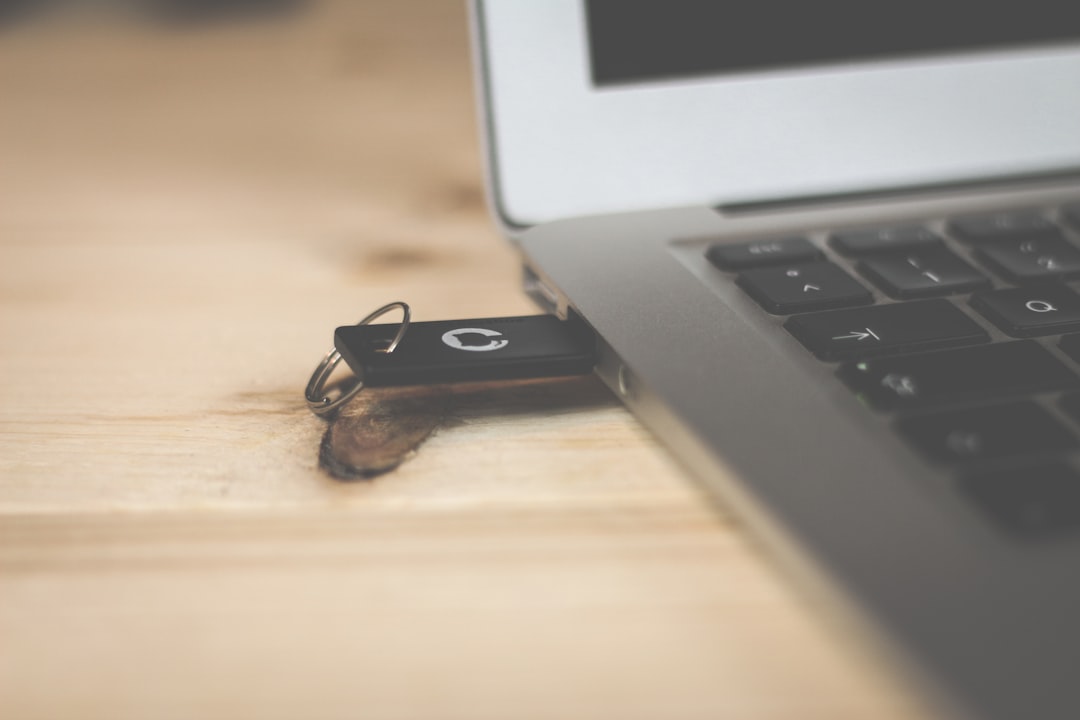 휴대폰 사진을 USB 메모리에 옮기는 방법｜컴퓨터 없이 백업하기